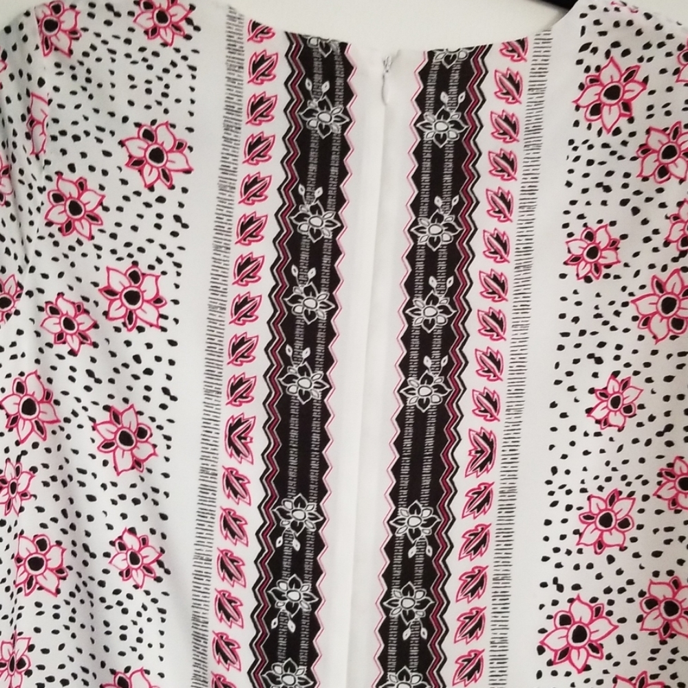 Dress - Picture 4 of 5